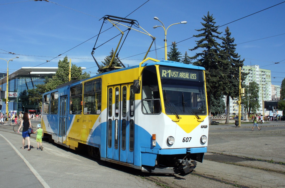 Slowakei / Straßenbahn Košice: Tatra T6A5 - Wagennummer 607 ...aufgenommen an der zentralen Haltestelle  Námestie osloboditel`ov  im Juni 2014.