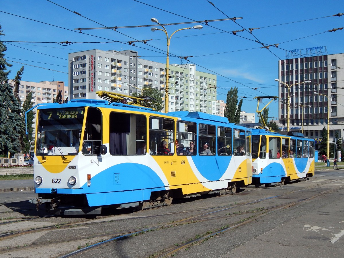 Slowakei / Straßenbahn Košice: Tatra T6A5 - Wagennummer 622 / Tatra T6A5 Wagennummer 623 ...aufgenommen an der zentralen Haltestelle  Námestie osloboditel`ov  im Juni 2014.