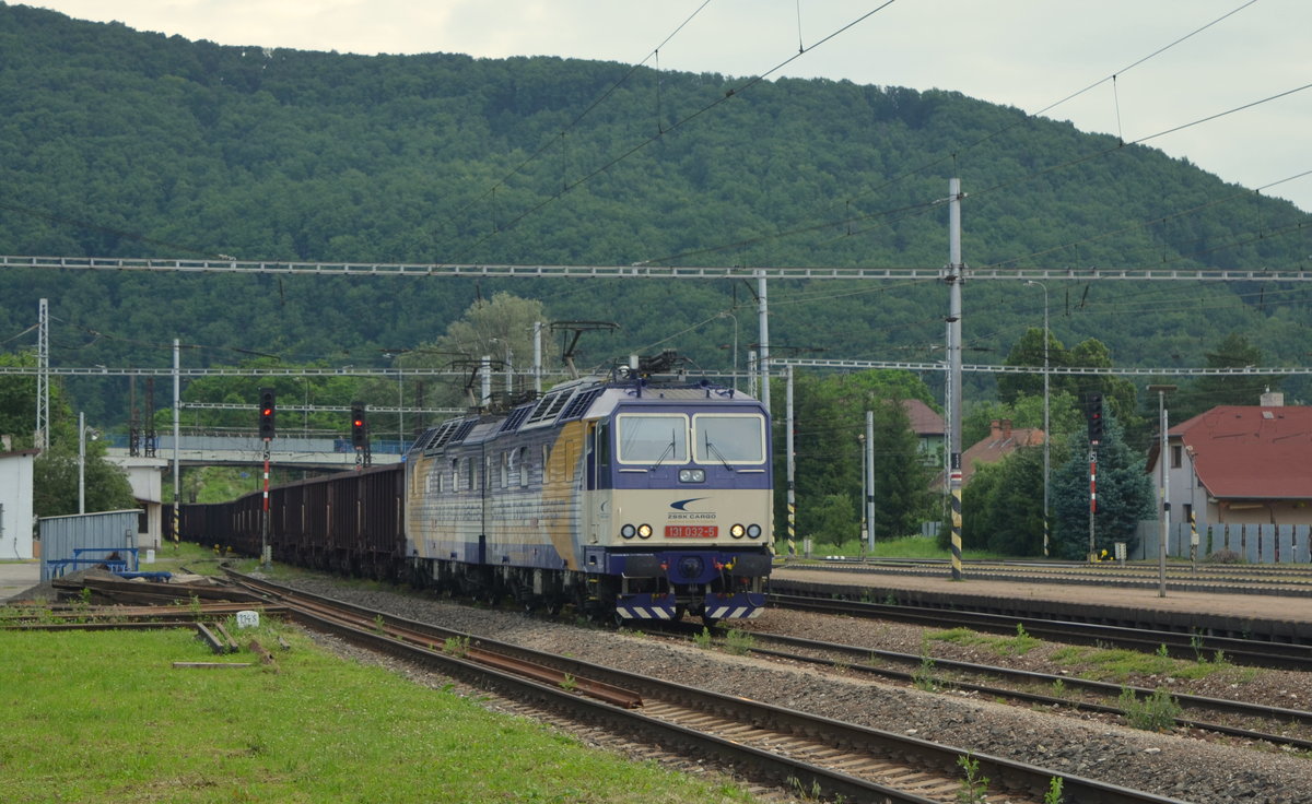 Slowakei: Zssk 131 032-5 131 031-7 in Kysak 24.06.2020