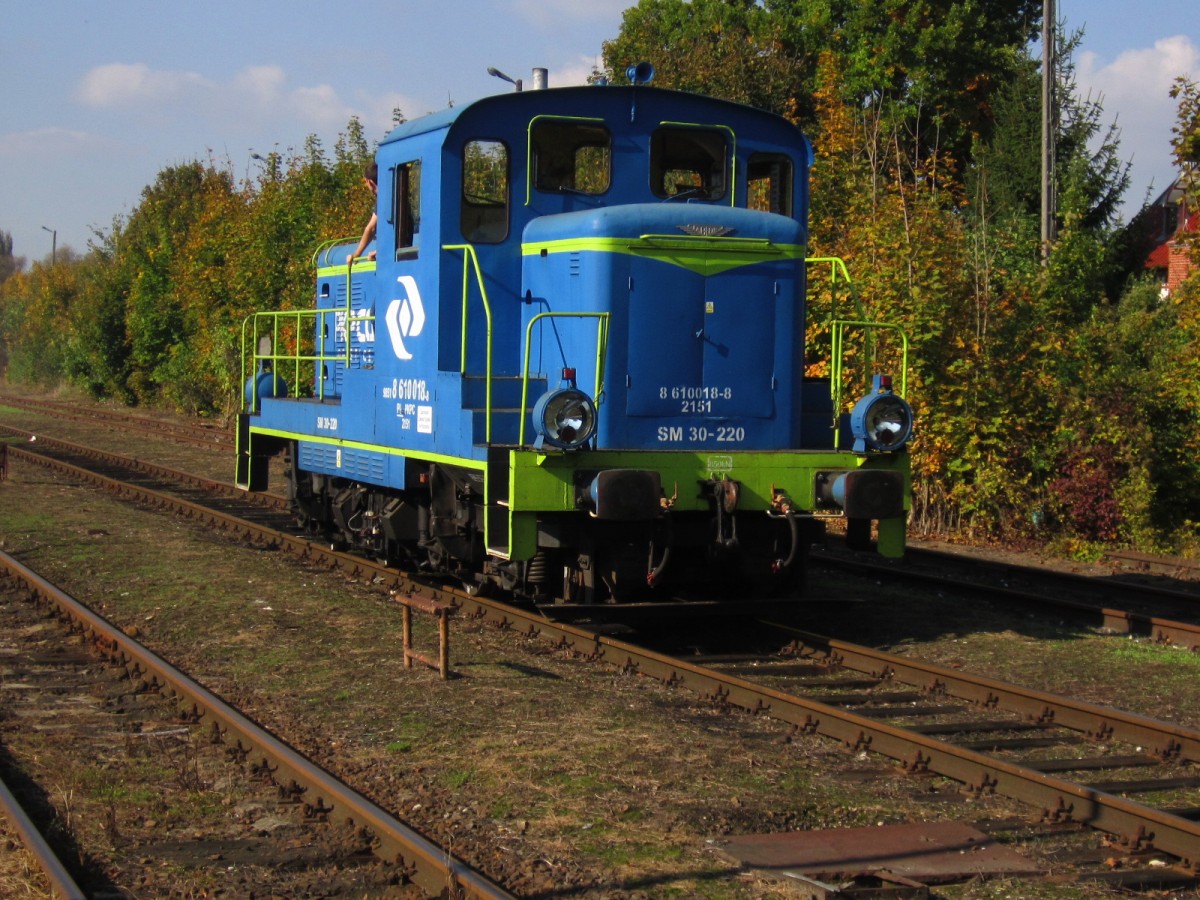 SM30-220 in Bahnhof Miedzyrzecz, 03.10.2014