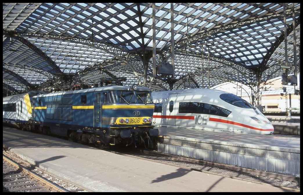 SNCB 1606 ist hier am 26.10.2002 um 14.02 Uhr mit dem D aus Oostende in Köln HBF angekommen.