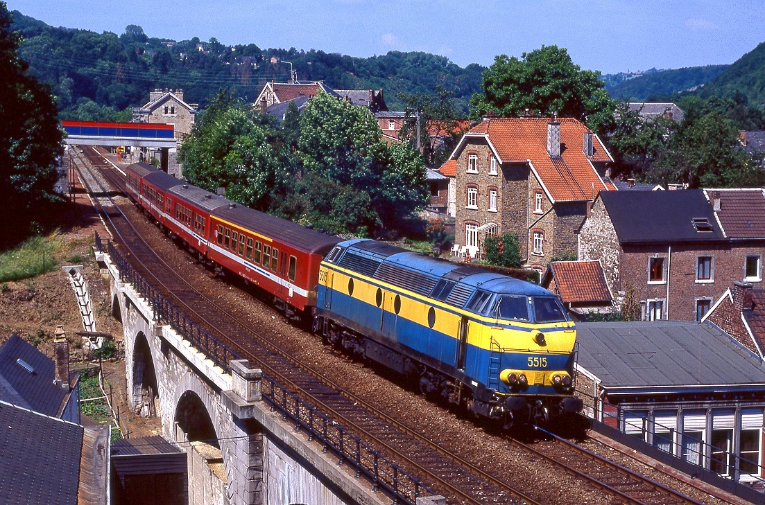SNCB 5515 verlsst den Bahnhof Aywaille mit Ex115 in Richtung Gouvy, 16.06.1996.