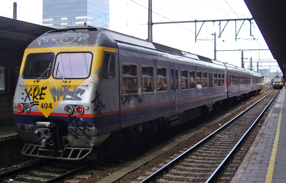 SNCB AM80 No. 404, Bruxelles Midi, 30.10.2011.