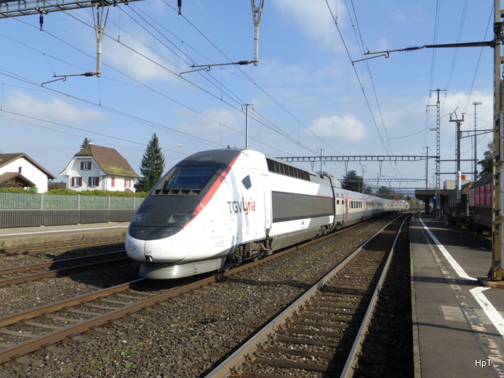 SNCF / Lyria - TGV 4415 von Zürich bei der durchfahrt in Zürich am 26.10.2014