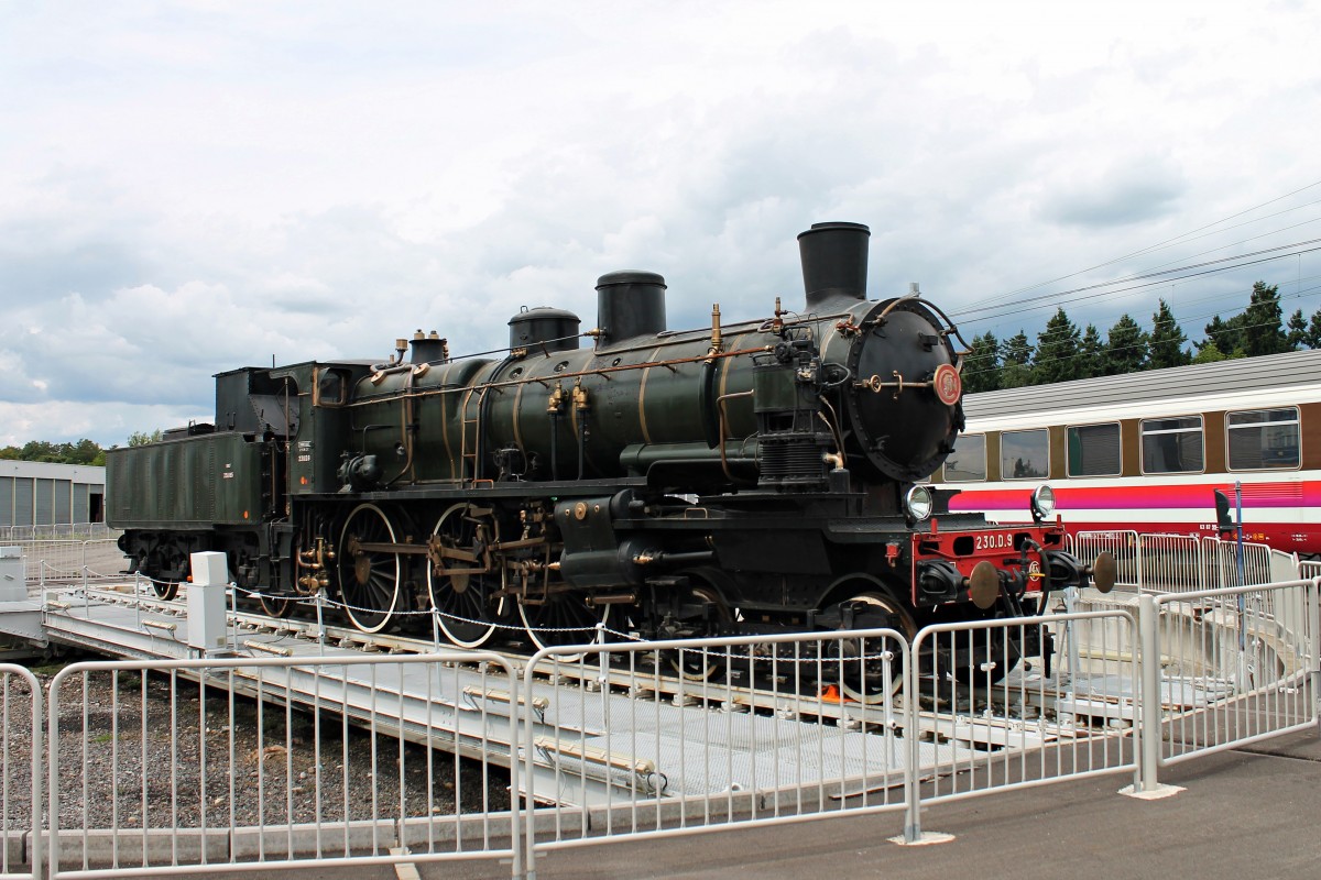 SNCF 230.D.9 am 20.08.2014 auf der Drehscheibe auf dem Freigelände von Cité du Train in Mulhouse.