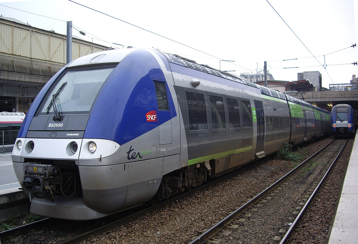 SNCF B 82690, Paris, Gare du Nord, 23.10.2012. 
