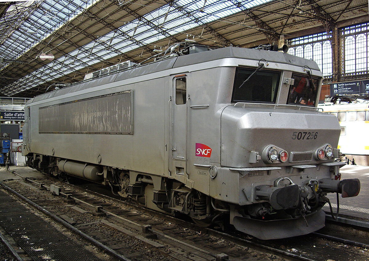 SNCF BB 7256, Paris Gare d'Austerlitz, 5.10.2012.