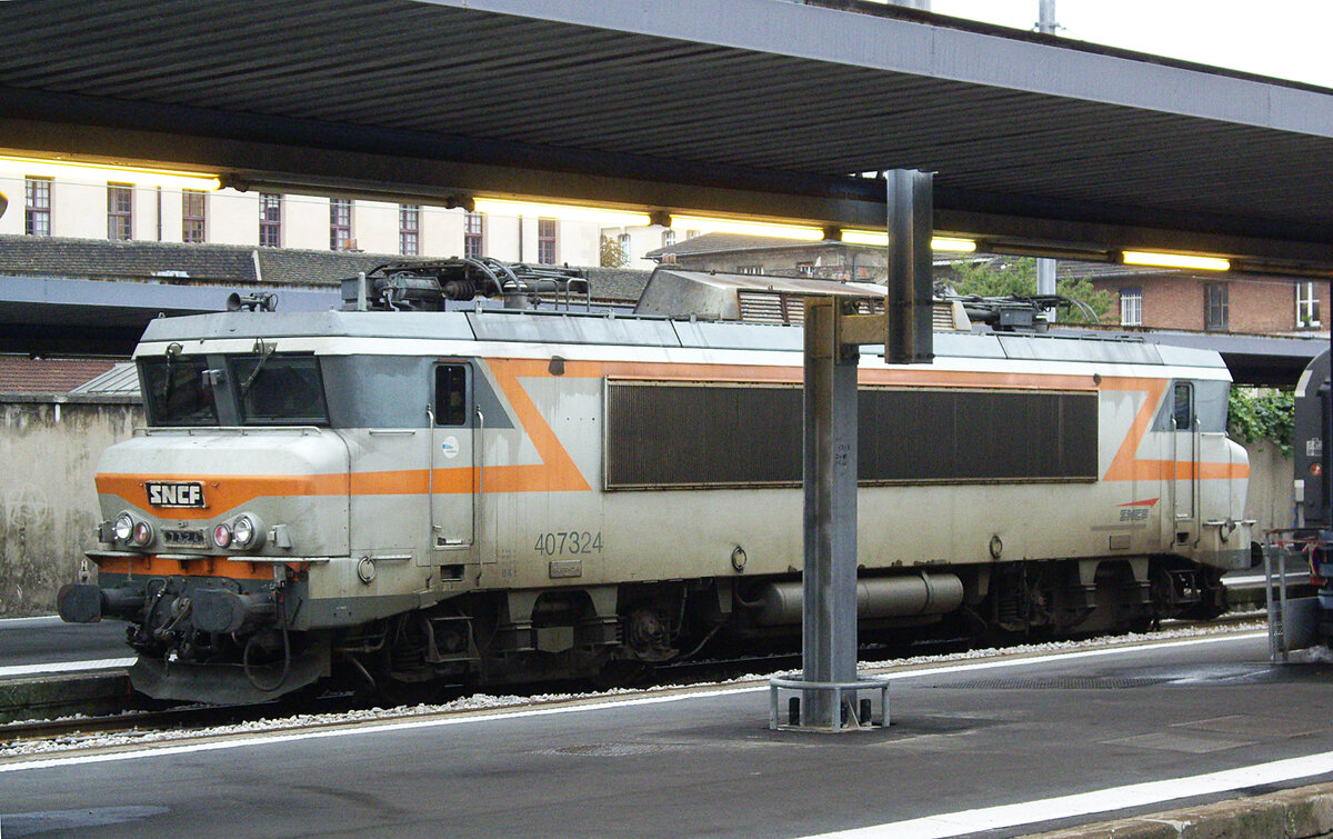 SNCF BB 7324, Paris Gare d'Austerlitz, 9.10.2012.
