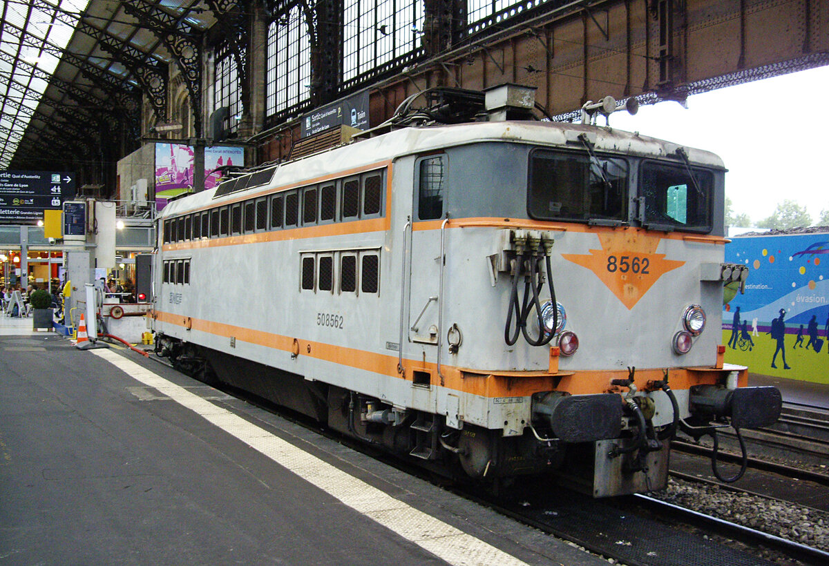 SNCF BB 8562, Paris Gare d'Austerlitz, 8.10.2012.