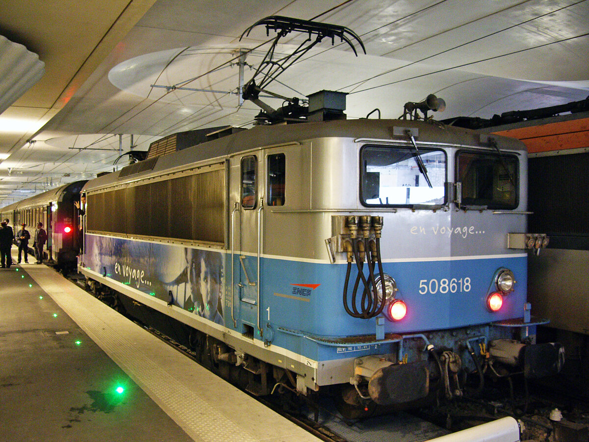 SNCF BB 8618, Paris Gare d'Austerlitz, 9.10.2012.