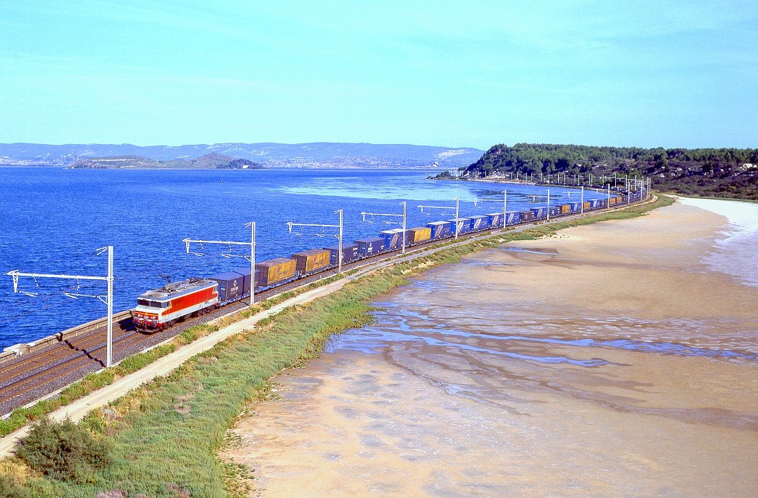 SNCF CC6551, Île Sainte-Lucie, Etang de Berre, Port la Nouvelle, 28.08.2000.