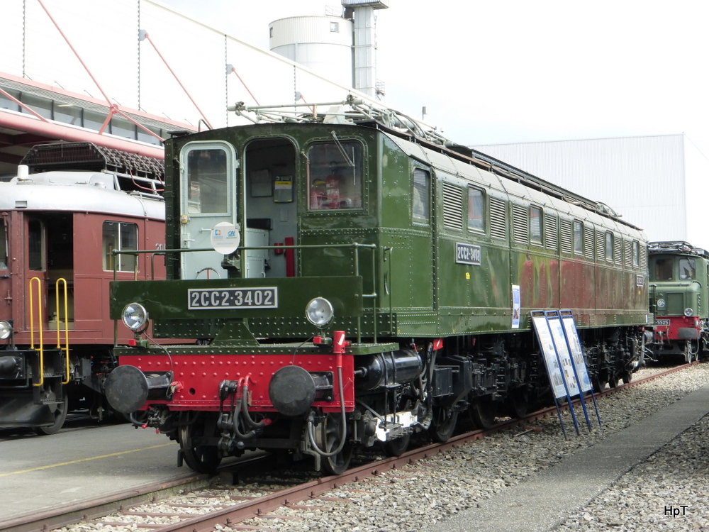 SNCF - Lok 2CC2-3402 im Areal der ABB Sècheron in Genf an einer Ausstellung Historischer Loks am 14.09.2014