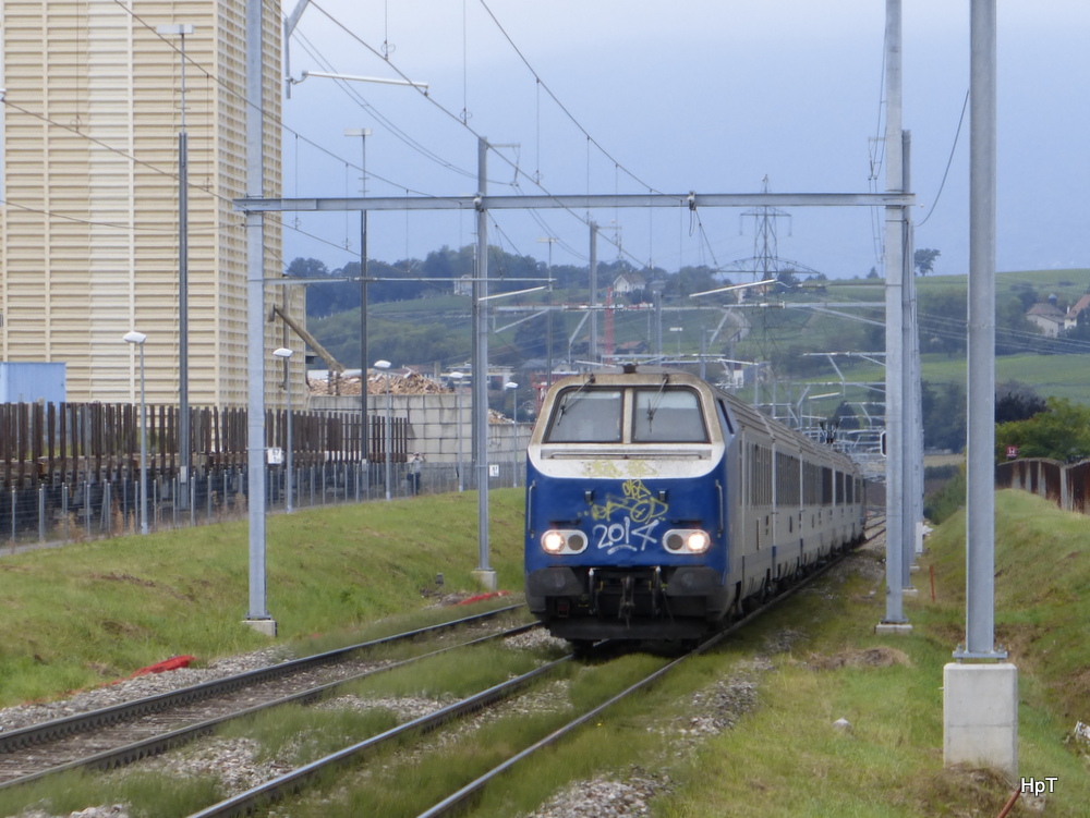 SNCF - Steuerwagen B6Dux 50 87 80-74 027-2 unterwegs bei der SBB Haltestelle Zimeysa am 14.09.2014