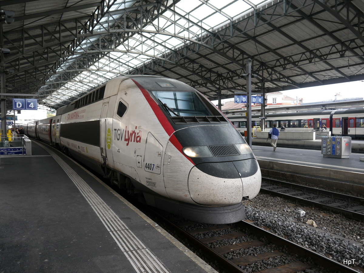 SNCF - TGV 4407 im Bahnhof von Lausanne am 25.09.2017