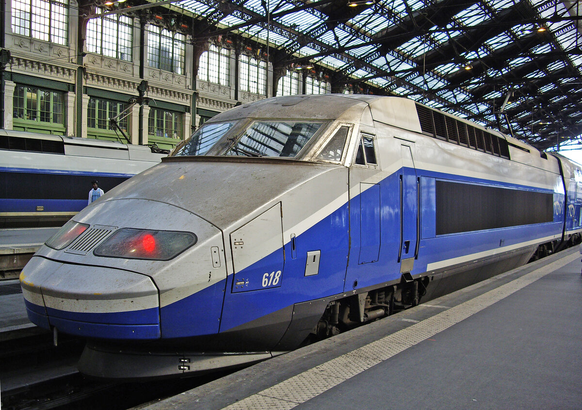 SNCF TGV Réseau Duplex, No. 618, Paris Gare de Lyon, 12.10.2012.