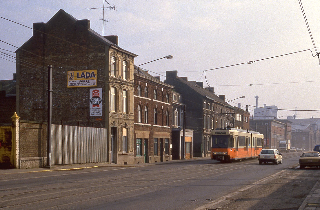 SNCV 6124, Charleroi, Rue de Mons, 01.04.1988.
