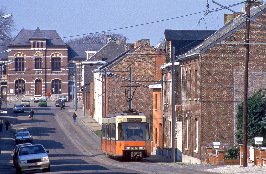 SNCV Tw 6124 in Ressaix (Binche), 01.04.1988.