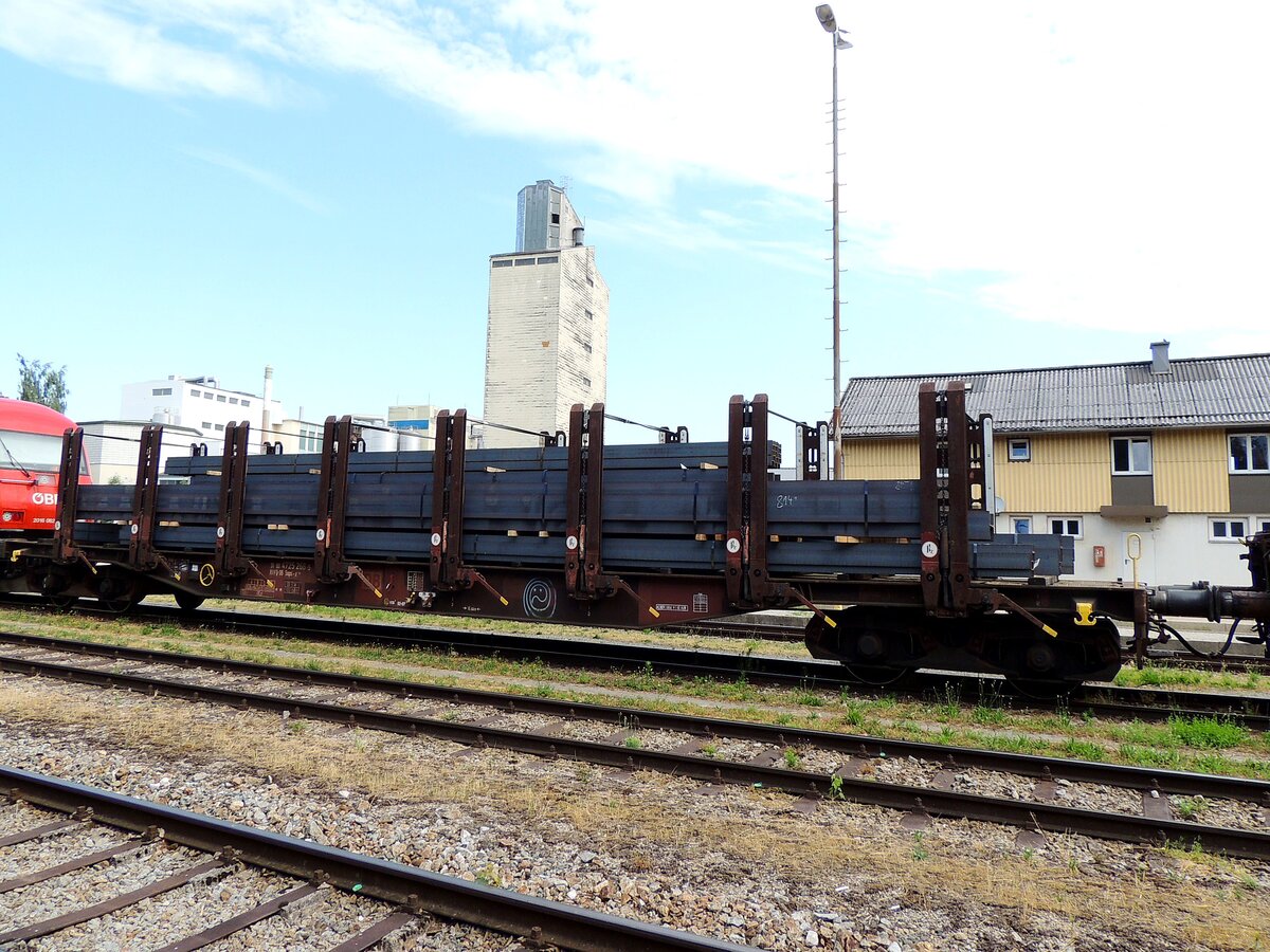 Snps-x 31 80(D-DB)4725 268-5 mit Stahlwalzprofilen beladen, Bhf.Ried; 250703