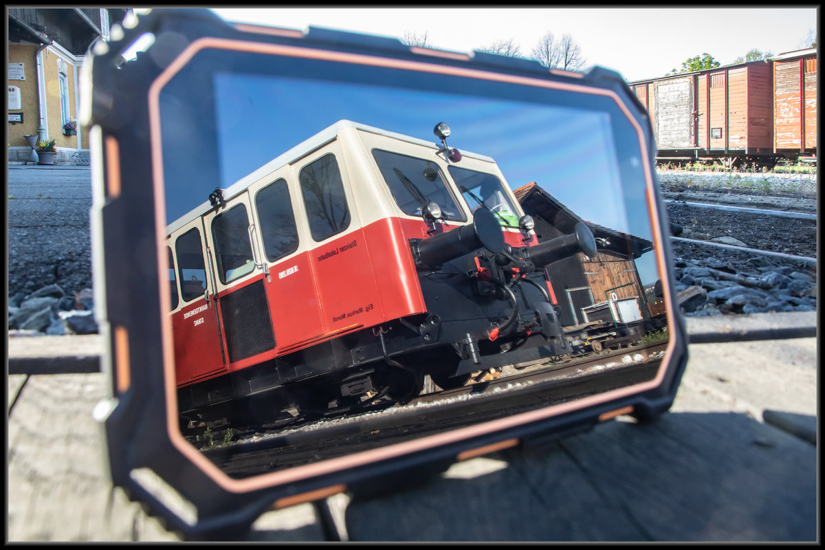 So ein Outdoor Tablet hat ein recht großes Display :-) 

X626.205 im Bahnhof Stainz am 24.04.2020