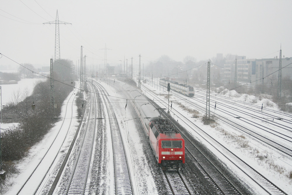 So muss der Winter aussehen...
120 118 am 14. Februar 2010 in Hürth-Kalscheuren.