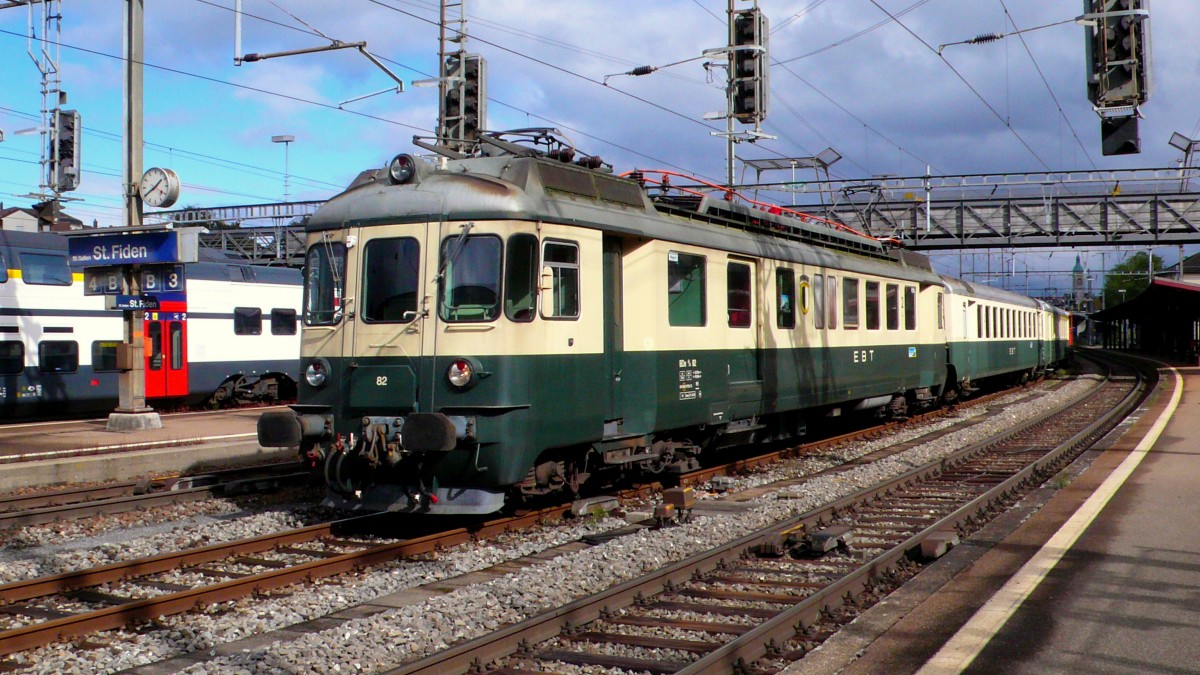 SOB BDe 4/4 82 (Rapperswil) als EBT Burgdorf in Bahnhof St. Fiden am 12.10.2013.
(Olma-Sonderfahrt)
