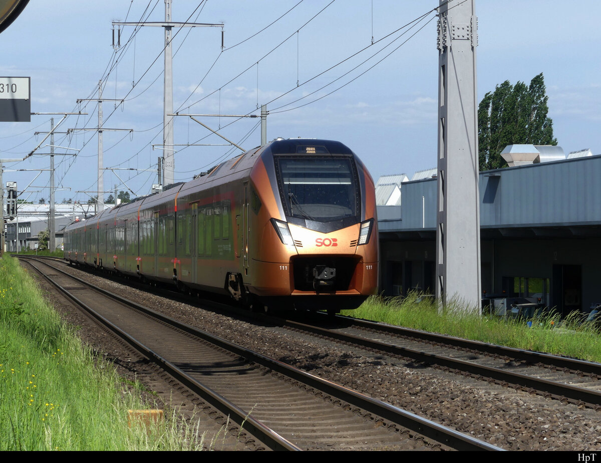 SOB - RABe 526 111 unterwegs in Burgdorf am 12.05.2022