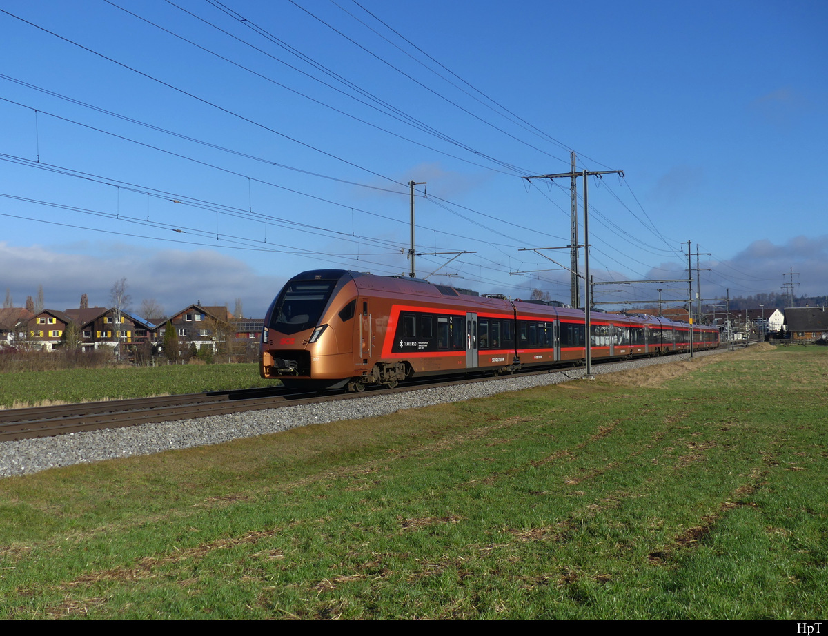 SOB/SBB - Traverso RABe 506 222 unterwegs bei Lyssach am 31.12.2021