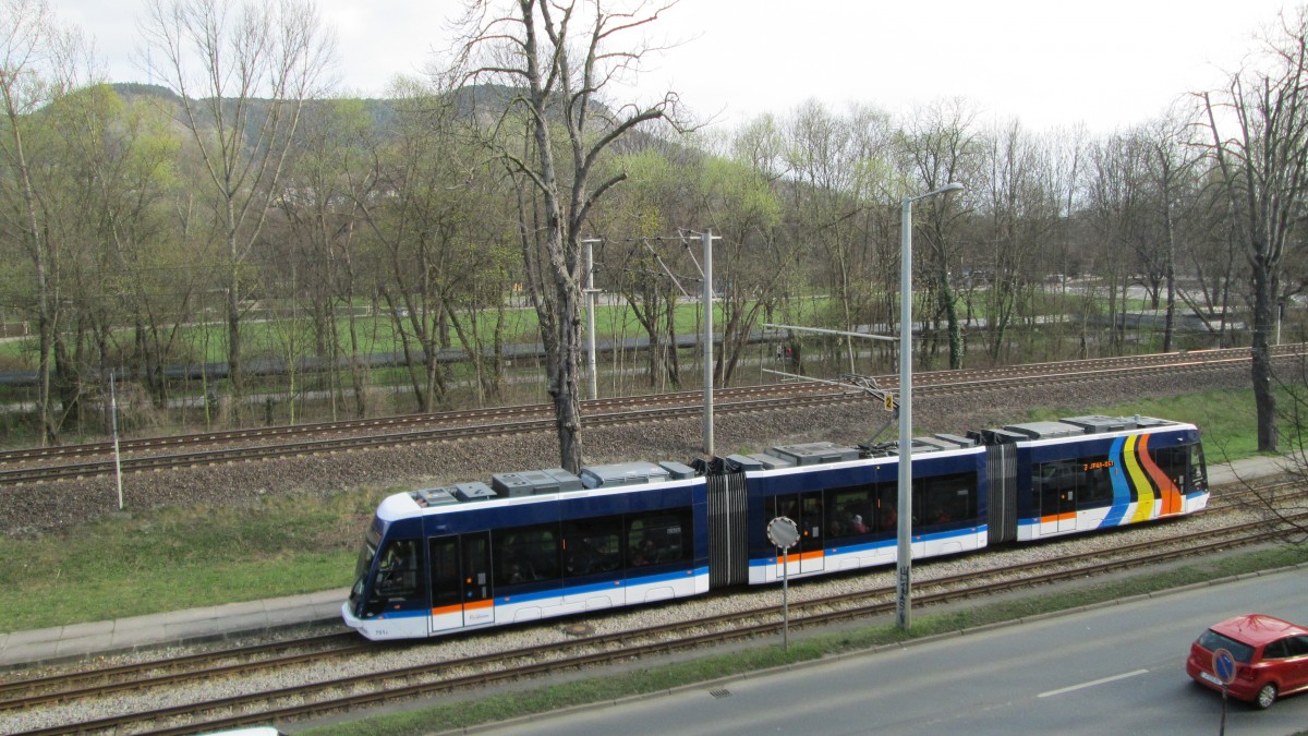 Solaris Tramino 701a in der Kahlaischen Straße in Jena.