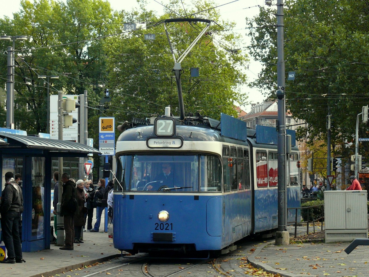 Solo P3-2021 auf der Linie 27. Sendlinger Tor 17.10.2013.