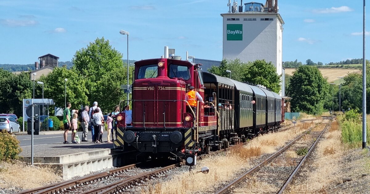 Sonderfahrt der Museumsbahn Fladungen. Hier beim Lokumlauf in Mellrichstadt am 07.08.2022