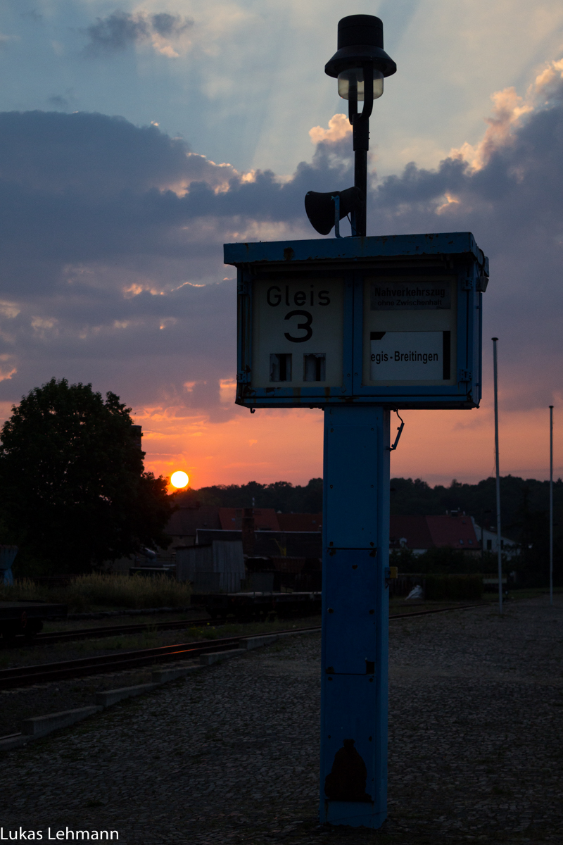 Sonnenaufgang im Bahnof von Meuselwitz, 9.9.2016