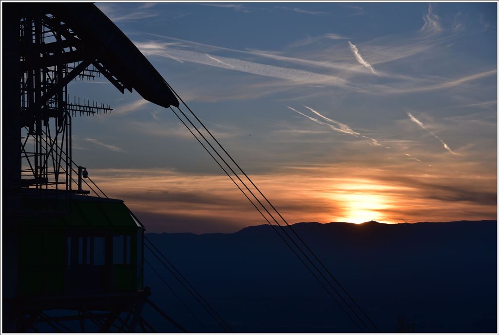 Sonnenuntergang am Mont Salève. (20.05.2016)