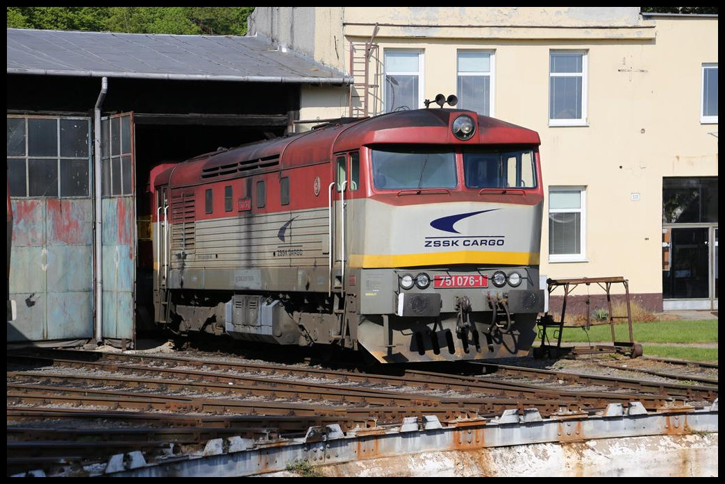 Sonntagsruhe für die Bardotka 751076-1 am 12.5.2019 im Depot Plesivec.