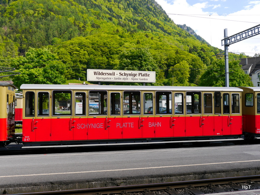 SPB - Personenwagen 2 Kl.  B47 im Bahnhof Wilderswil am 18.05.2014