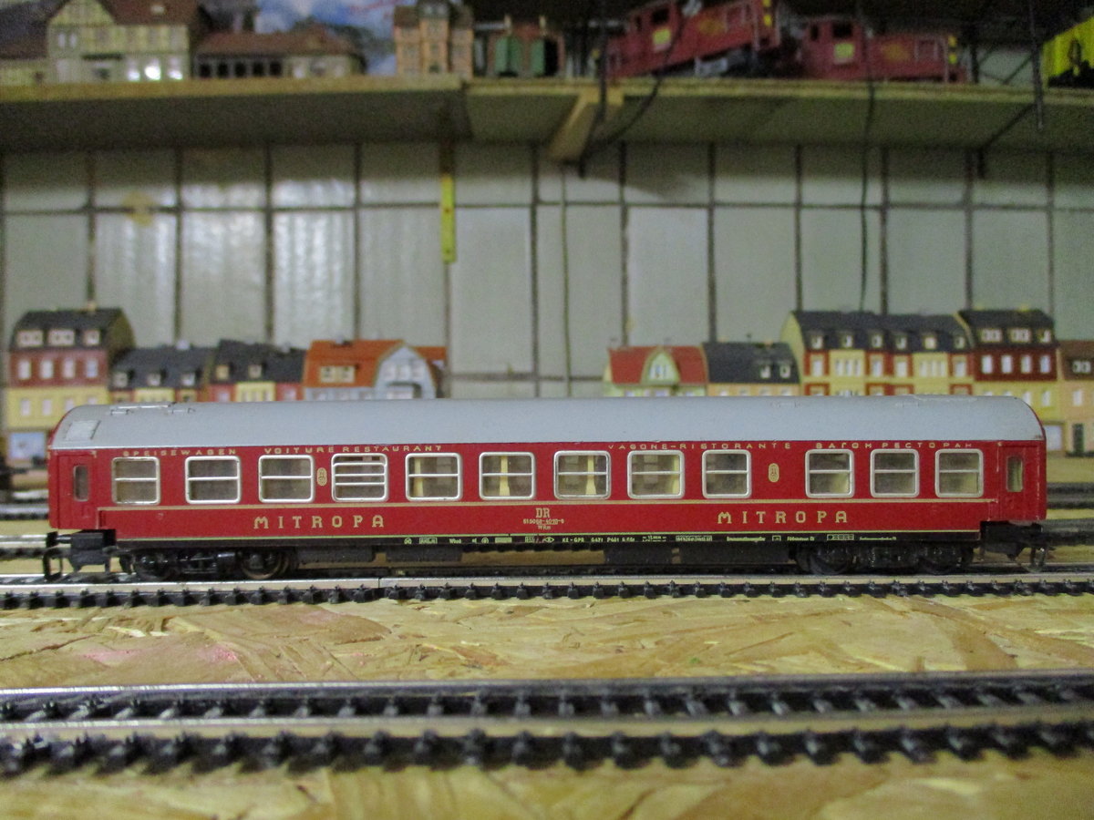 Speisewagen Bauart WRm,von den Berliner TT-Bahnen,auf meiner TT-Anlage.