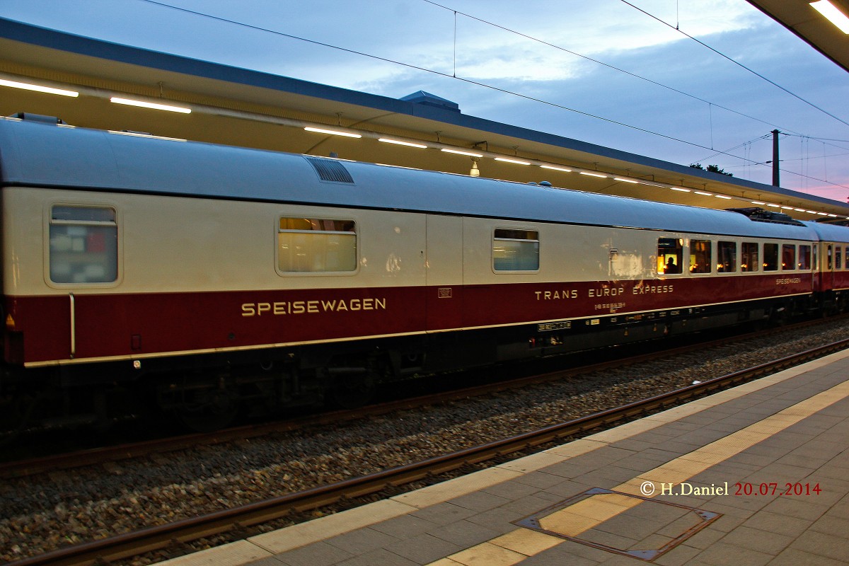 Speisewagen Trans Europ Express im AKE-Rheingoldzug am 20.07.2014 in Bochum Hbf.