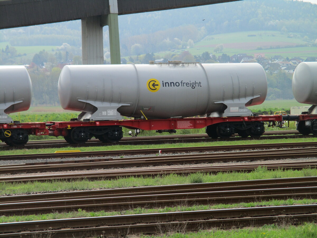 Spezialgüterwagen,am 29.April 2022,in Heringen/Werra.