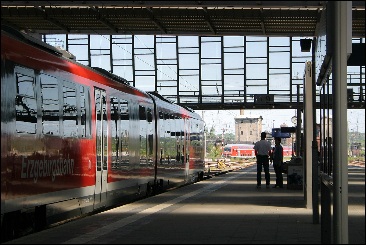 Spiegelung -

Eine kleine Impression vom Hauptbahnhof Chemnitz.

11.06.2006 (M)