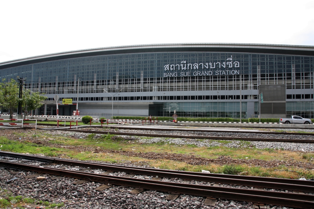 SRTET Bang Sue Grand Station (RN01/RW01) am 01.Mai 2022.