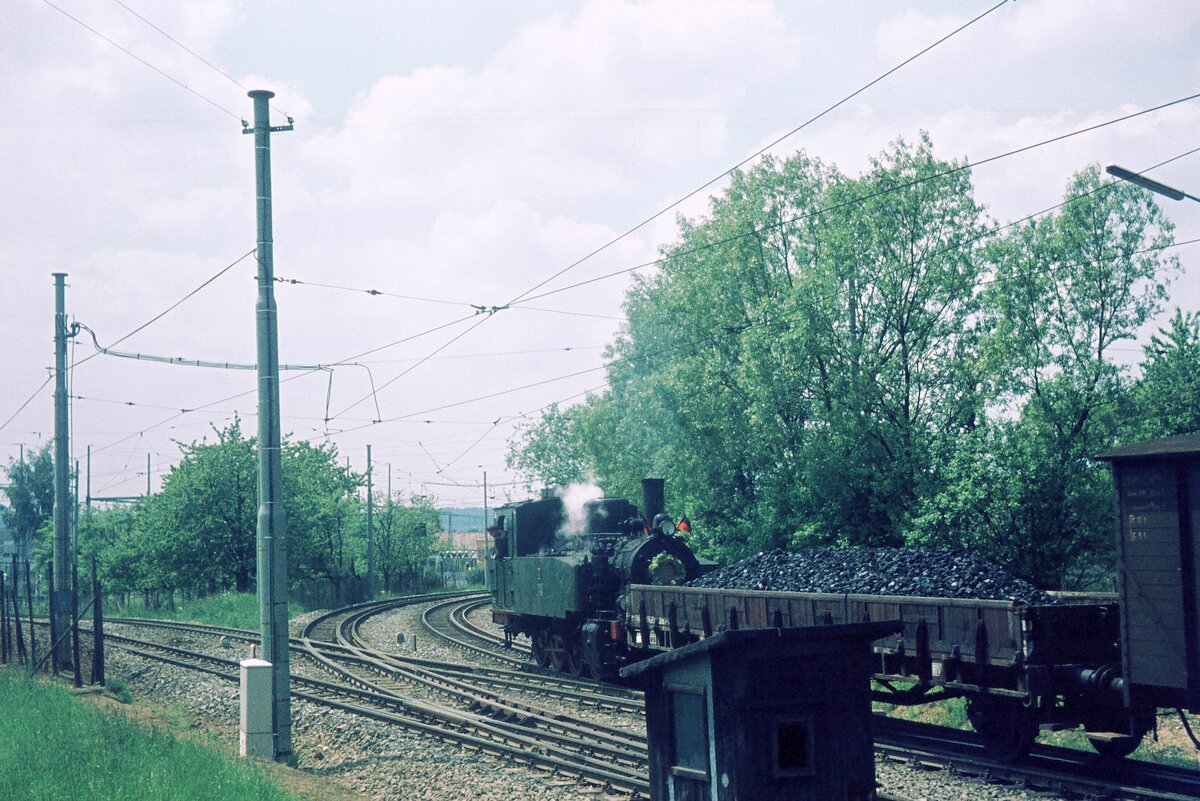 SSB Filderbahn Abzweig Vaihinger Str. in Möhringen mit Lok11 der GES auf Sonderfahrt nach Vaihingen 26-05-1973
