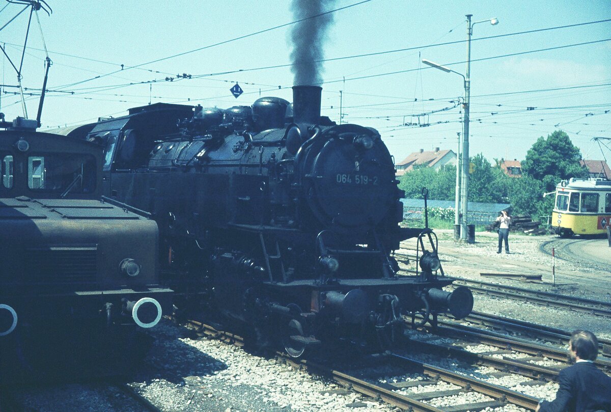 SSB Filderbahn Bf. S-Möhringen SSB-Ellok 1 +064519-2 (Jung 1940;ausgemustert 24-08-1973 im Bw Crailsheim lt. Albert Gieseler, Mannheim, Germany 2009) + 6er in der Endschleife 27-05-73