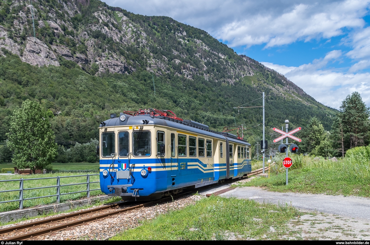 SSIF ABe 6/6 34  Piemonte  am 25. Juli 2017 als Regio 262 Re - Domodossola zwischen Villette und Malesco.