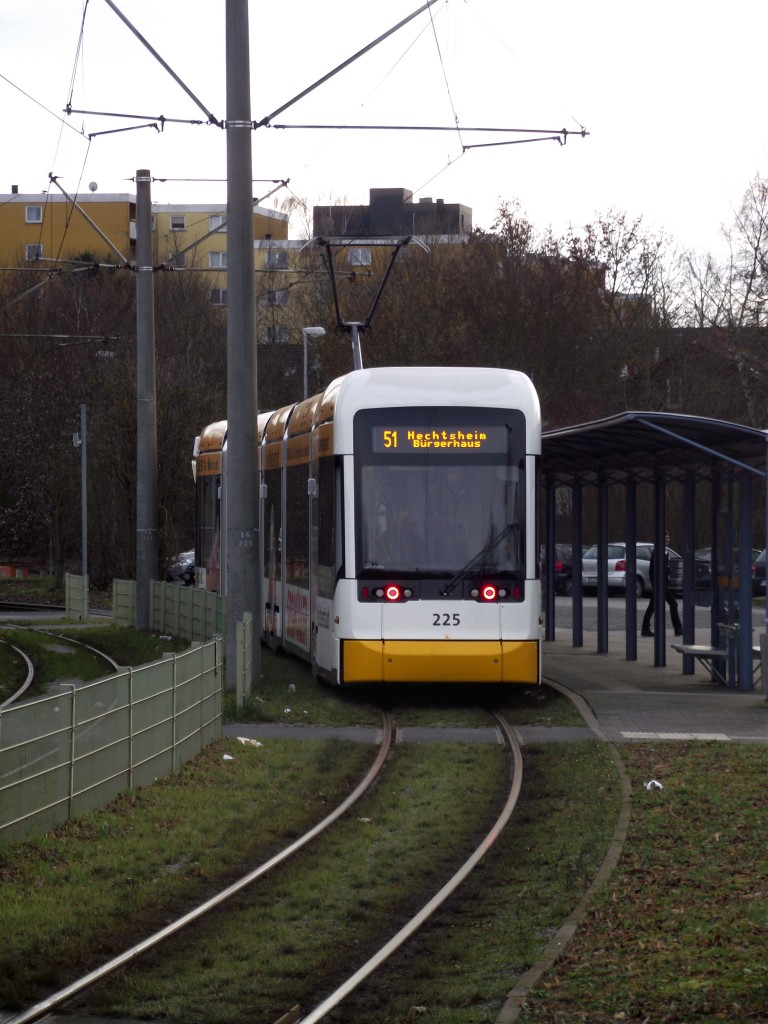 Stadler Variobahn 225 auf der MVG Linie 51 am 09.01.14 in Mainz