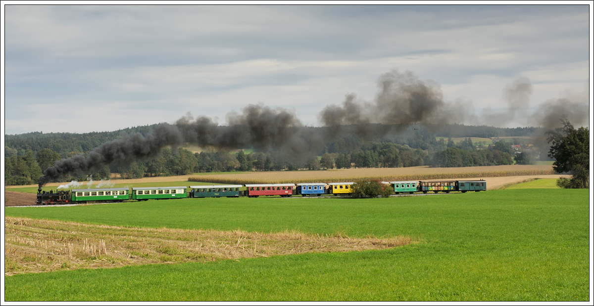 Stainzer Flascherlzug am 4.10.2015 kurz vor der Haltestelle Ölmühle Herbersdorf.