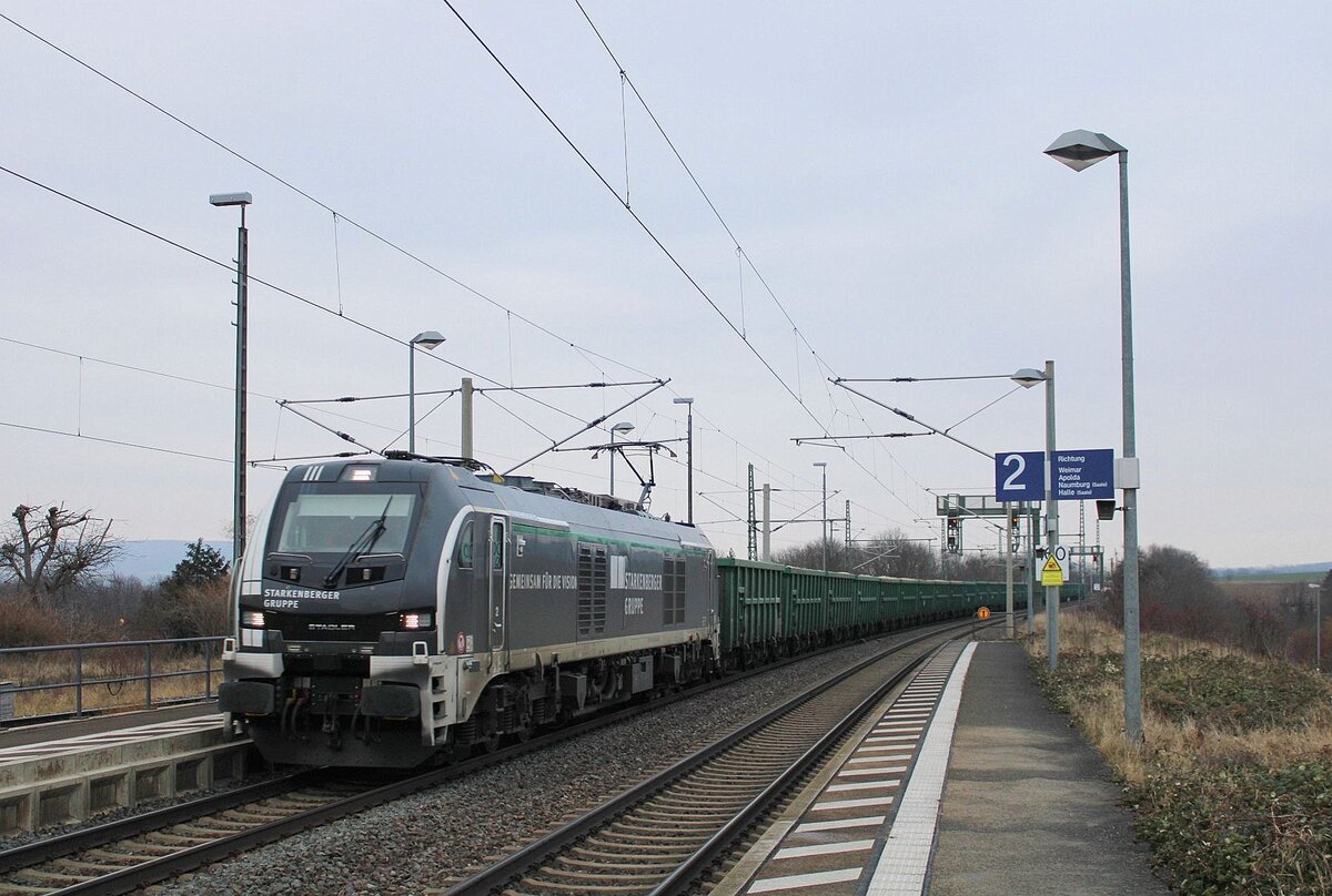 Starkenberger Gruppe 2159 213 mit Eamnos Wagen Richtung Erfurt, am 20.02.2025 in Vieselbach.