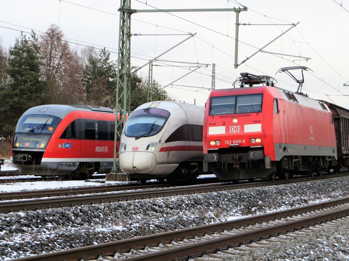 Stau im Bahnhof Roth 04.01.17: Schnellbahnstrecke gesperrt und dann noch Signalstörung Richtung Süden.