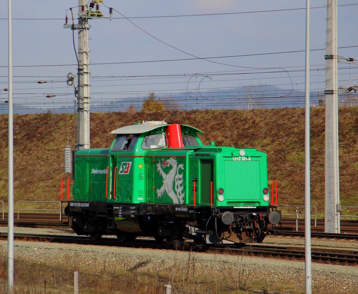 Steeiiermork do bin i her  und i mog des Gfühl das i do daham bin immer mehr .......

Oder so. 
Terminal Graz Süd am 24.2.2014