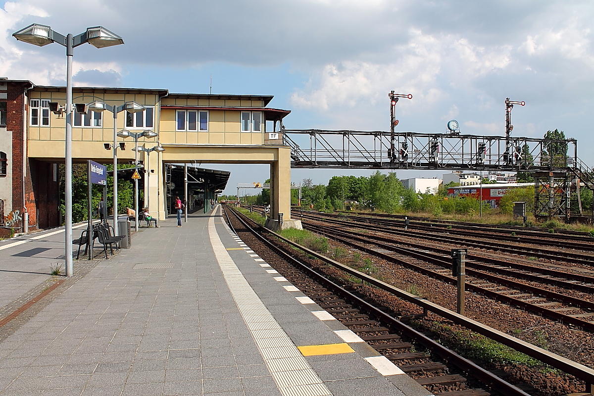Stellwerke im Wandel der Zeit.
Das Stellwerk Berlin-Tempelhof am 26.04.2014.