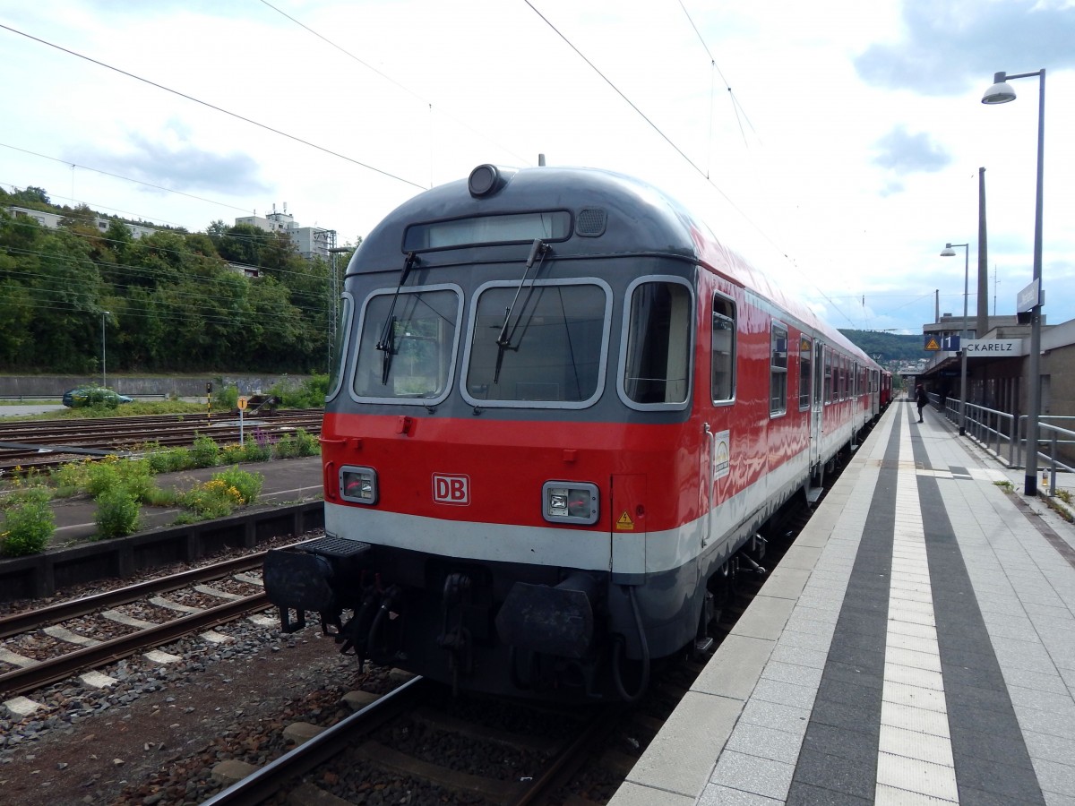 Steuerwagen Bauart Karlsruhe (Basis: n-Wagen) als RB 16577 in Mosbach-Neckarelz. Wagennummer: 50 80 82 - 34 066 - 4, Bnrdzf 463.1 - beheimatet in Stuttgart. Aufgenommen im August 2014.