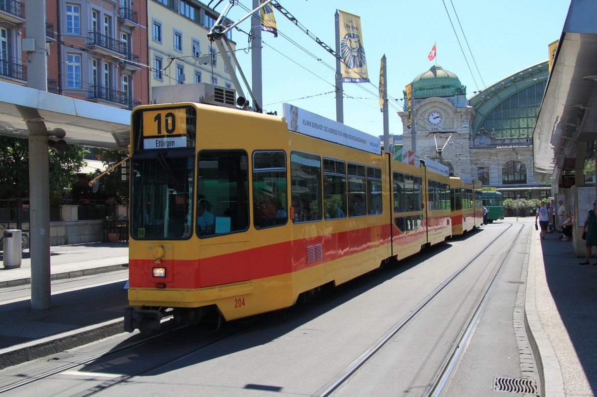 Strab Basel,Wagen 204 der Linie 10 nach Ettingen am Bahnhof SBB.30.06.15